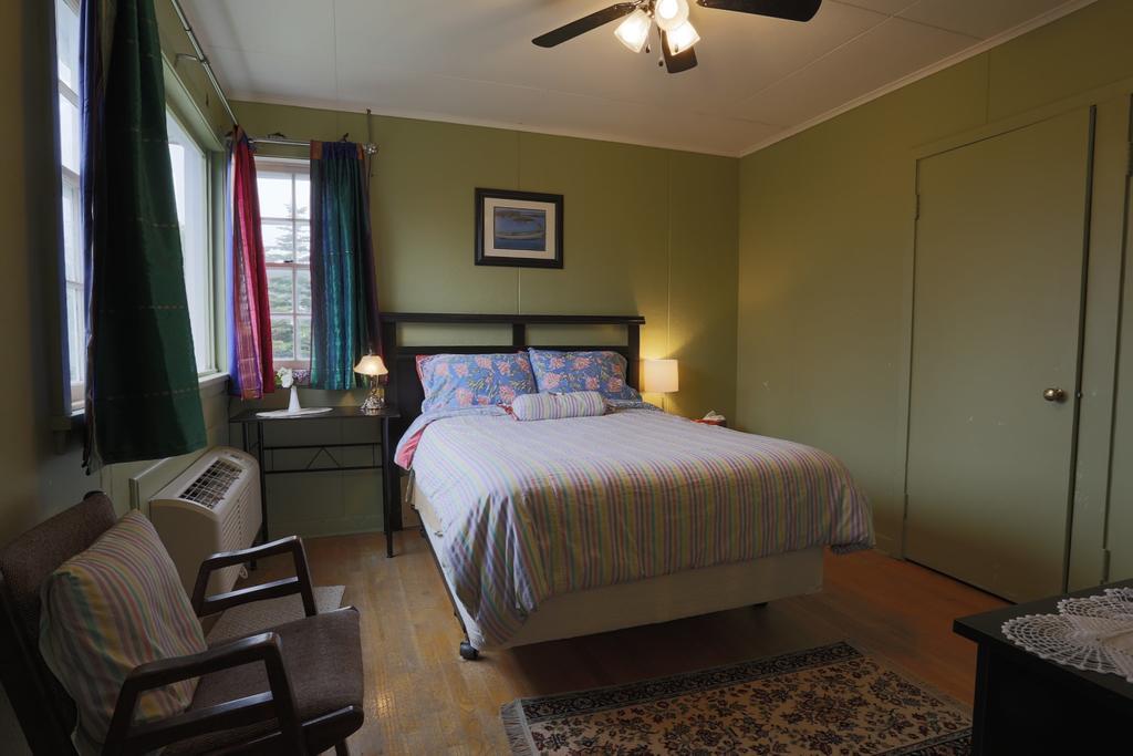 Meems Elliston B&B 외부 사진