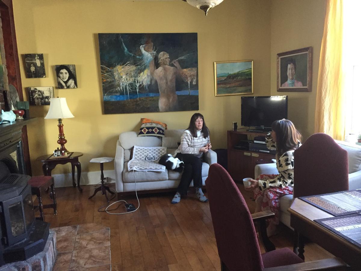 Meems Elliston B&B 외부 사진