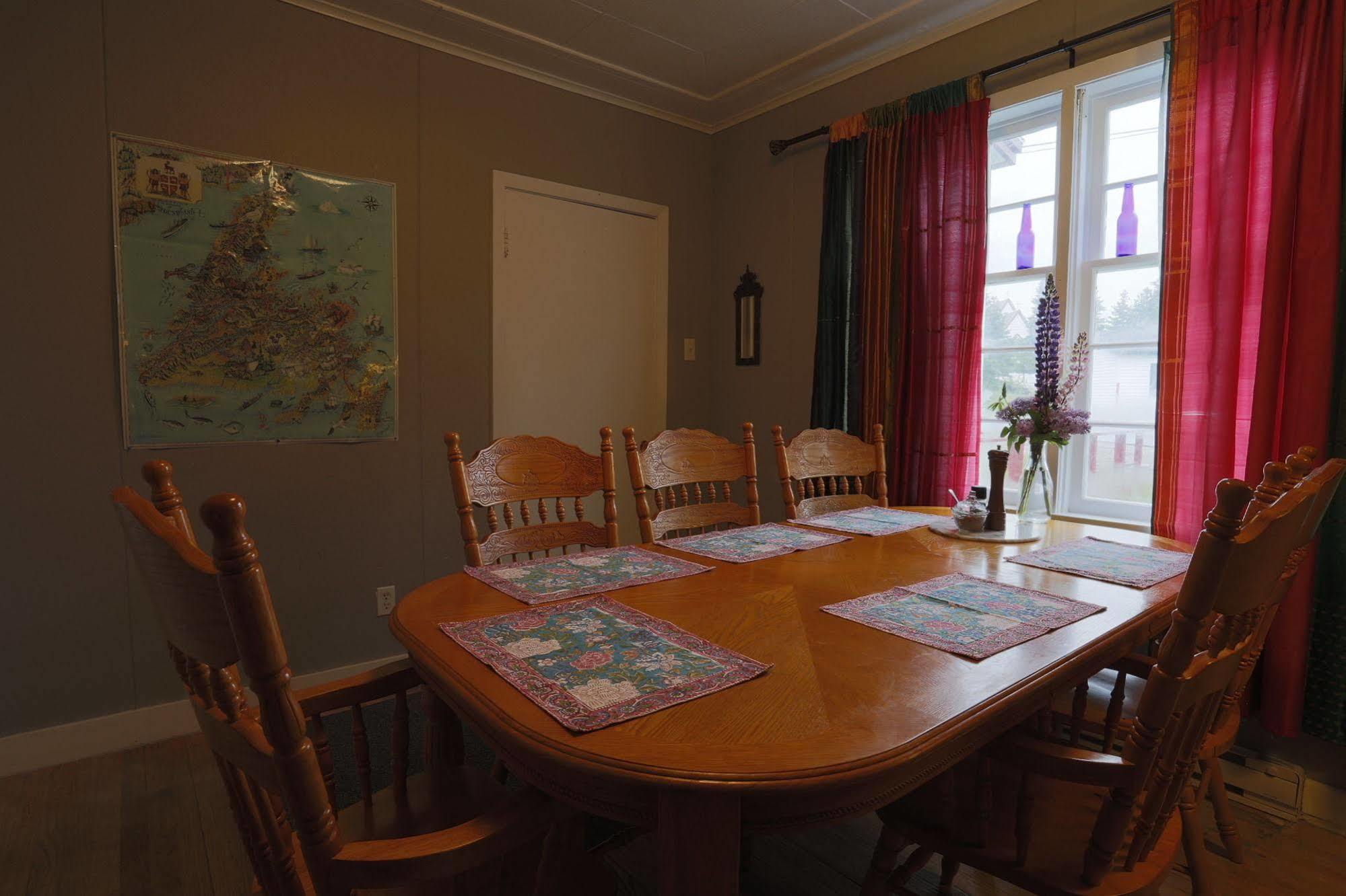 Meems Elliston B&B 외부 사진